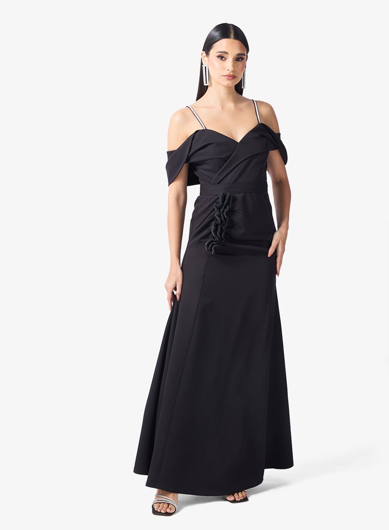 نمشي x فستان حورية البحر بكتف مكشوف وتفاصيل مجمعة - Image 1