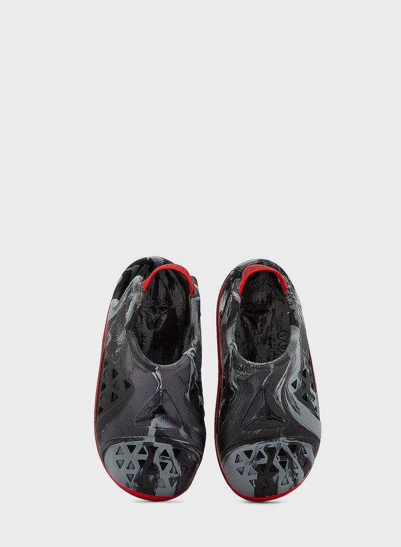 Reebok Youth Ventureflex Splash 4 Sneakers  - Image 4