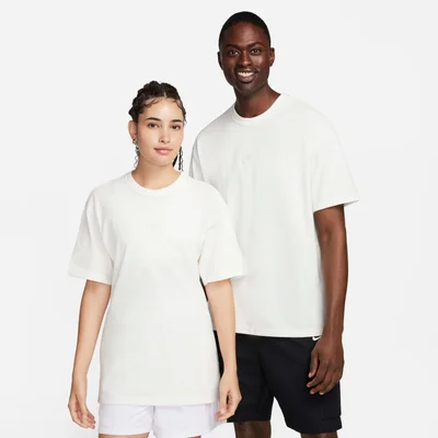 Nike Men's Sportswear Premium Essentials T-Shirt