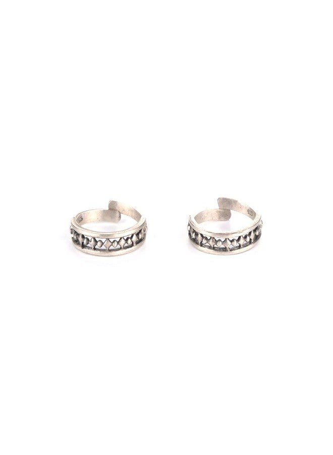 Shaya by CaratLane 925 Silver Antique Ajjis College Wali Toe Rings Gifts for Womens & Girls - Image 1