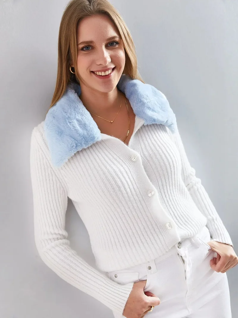 بيانكو لوتشي LUCCI Ribbed Knit Cardigan with Faux Fur Collar