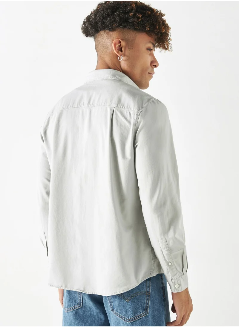 لي كوبر Essentials  Regular
  Fit Shirts