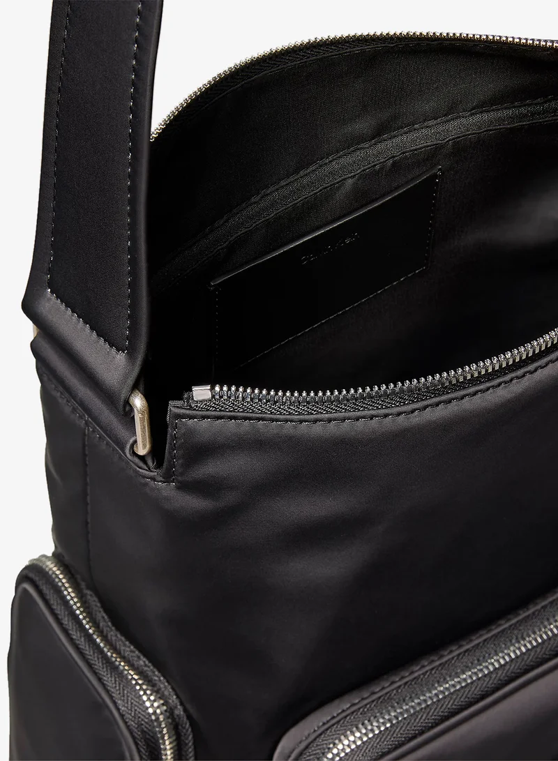 كالفن كلاين حقيبة ساتشيل نايلون بجيب كاجوال