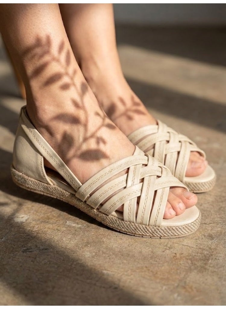 لايف ستيلاش  صندل مسطح من الجلد مع أحزمة SF-57 - بيج - Image 1