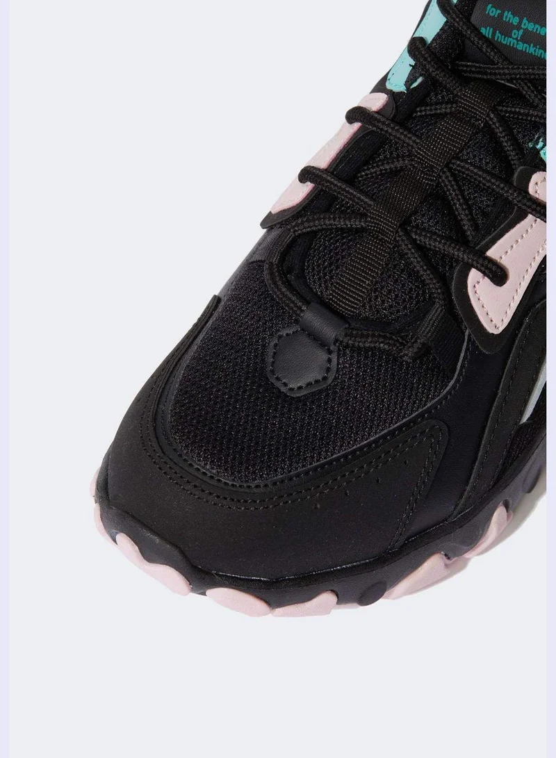 ديفاكتو Faux Leather Colour Block Lace Up Trainers