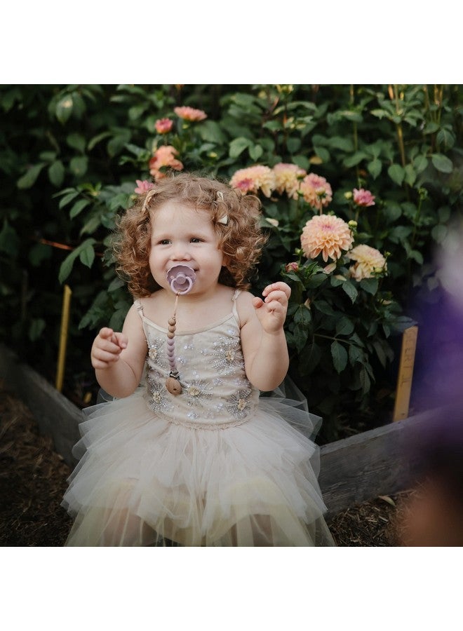 فريج لهاية فريج ديزي المصنوعة من السيليكون الناعم والحريري | صُنعت في الدنمارك | خالية من مادة BPA (وردي فاتح/أرجواني فاتح، من ٦ إلى ١٨ شهرًا) - Image 4