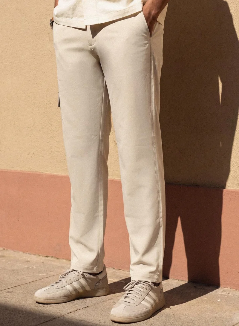 دينيس لينغو Cream Cotton Solid Full Cargo Relaxed Trouser For Men