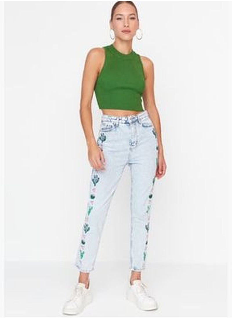 trendyol Blue Embroidery Detailed High Waist Mom Jeans  - Image 3