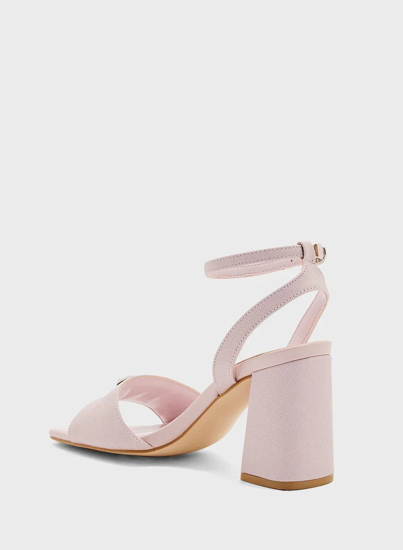 جس Gelyae Ankle Strap Sandals