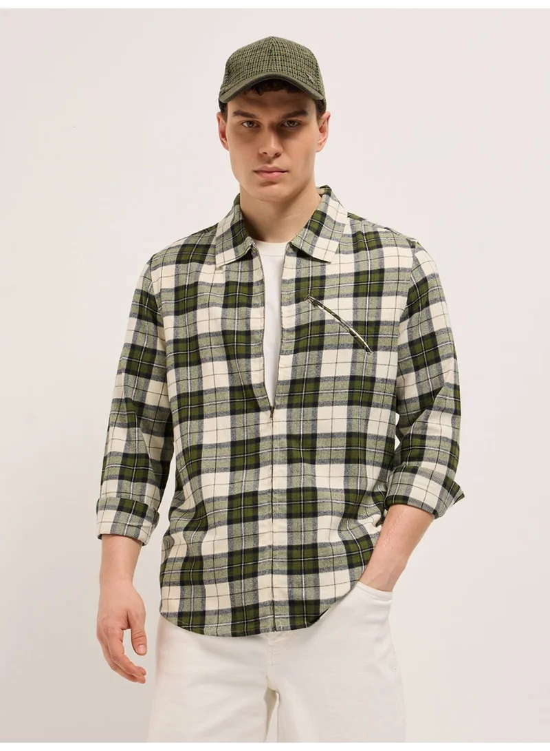 Men’s Long Sleeve Shirt – Classic, Comfortable and Stylish Essential for Work, Travel or Casual Outings