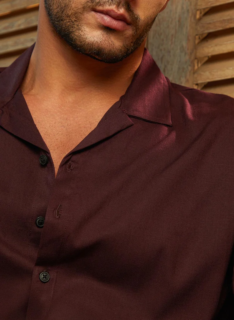 Campus Sutra  Men's Wine Red Solid Resort Oversized Shirt for Men | Best Price UAE