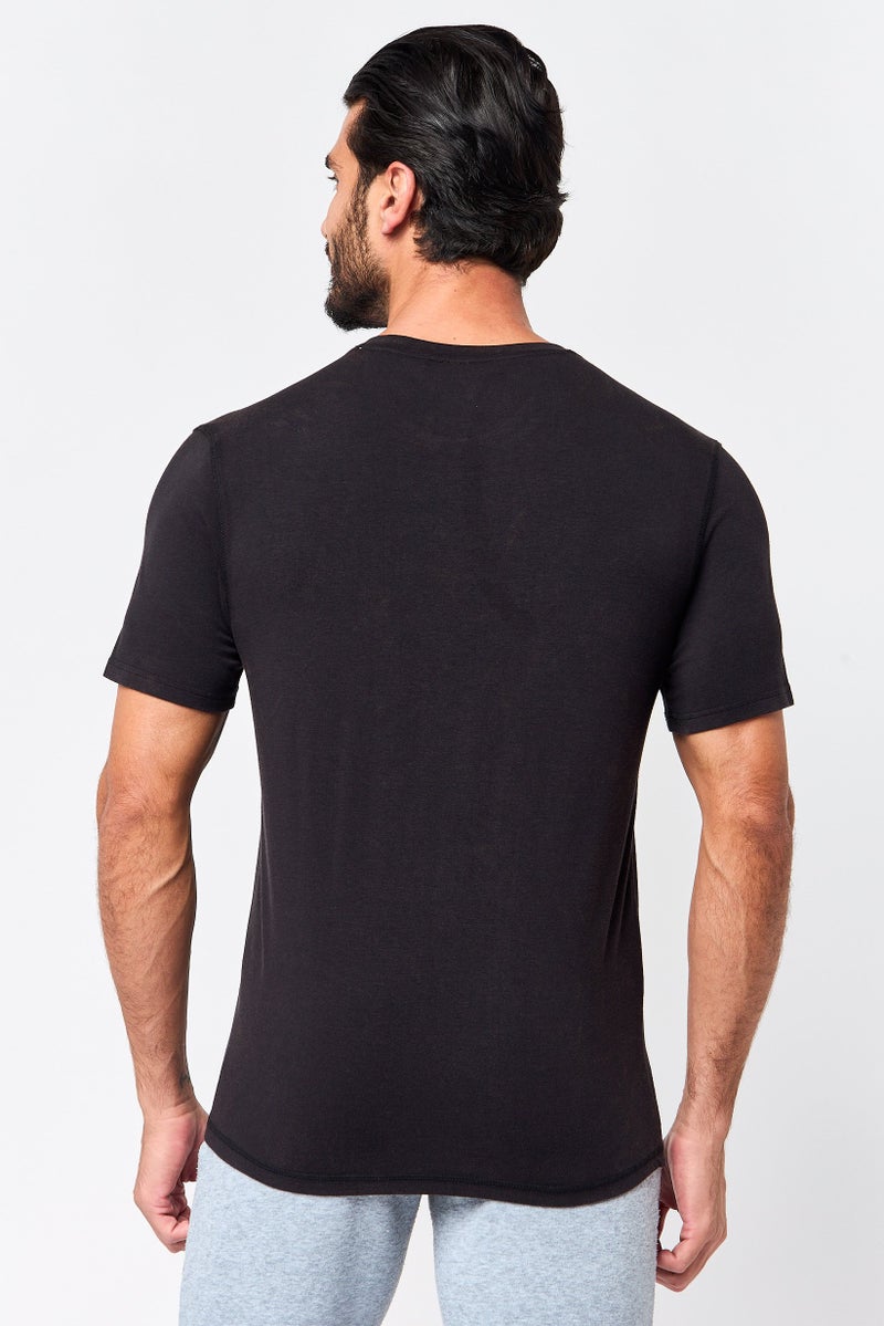 MOTION Men Sportswear Fit Short Sleeve Outdoor T-Shirt, Black - Image 4