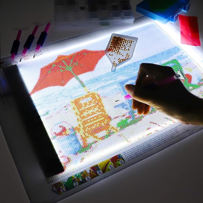مجموعة لوحات اضاءة للرسم الماسي مقاس ايه 4 مكونة من 183 قطعة، لوحة اضاءة لملحقات اللوحة الماسية وصندوق اضاءة التتبع مع مجموعة ادوات رسم 5 دي للثقب الكامل والحفر الجزئي وفن الماس 5D - Image 4
