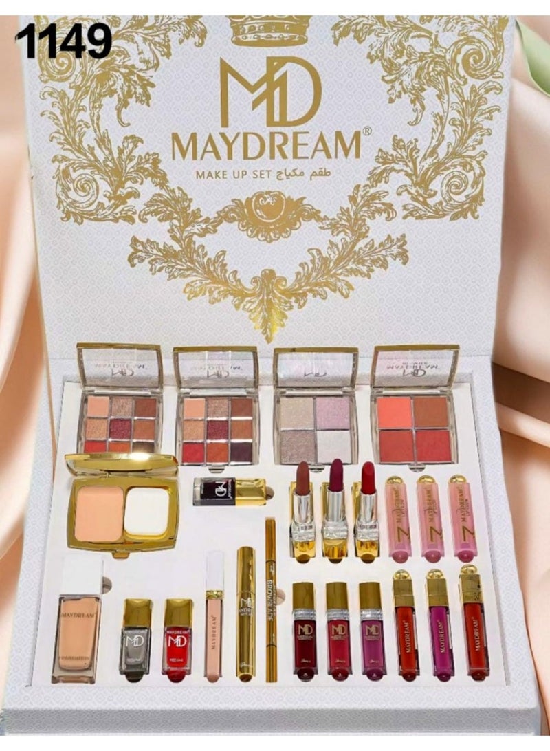 MAYDREAM The luxurious gold makeup set is a beautiful and luxurious makeup collection from MAYDREAM - Image 1