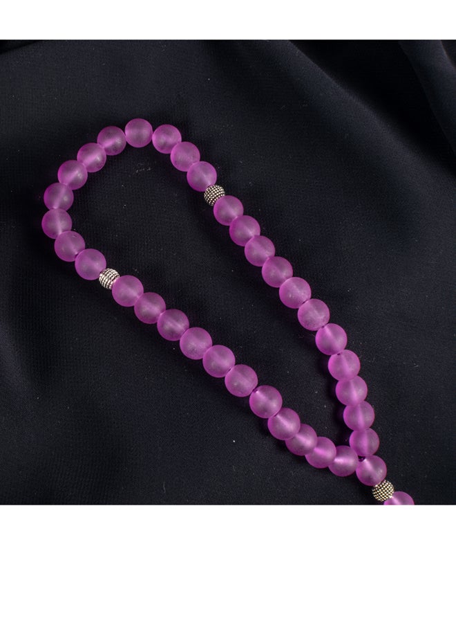 ذا بلاك بيرل اكسسوريز سبحة من حجر الأوبال البنفسجي الخلاب من 33 حبة - Image 4