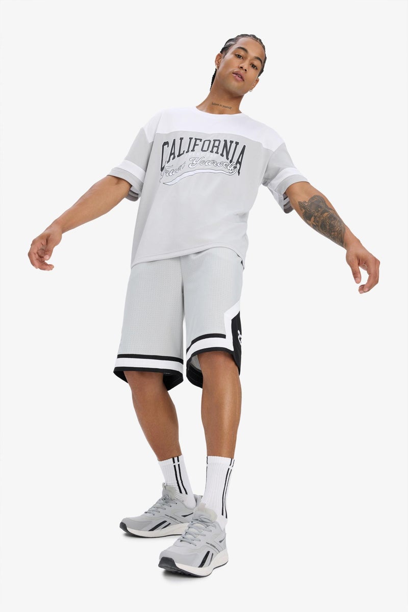 DeFacto Man Oversize Fit Printed Short Leg Shorts  - Image 4