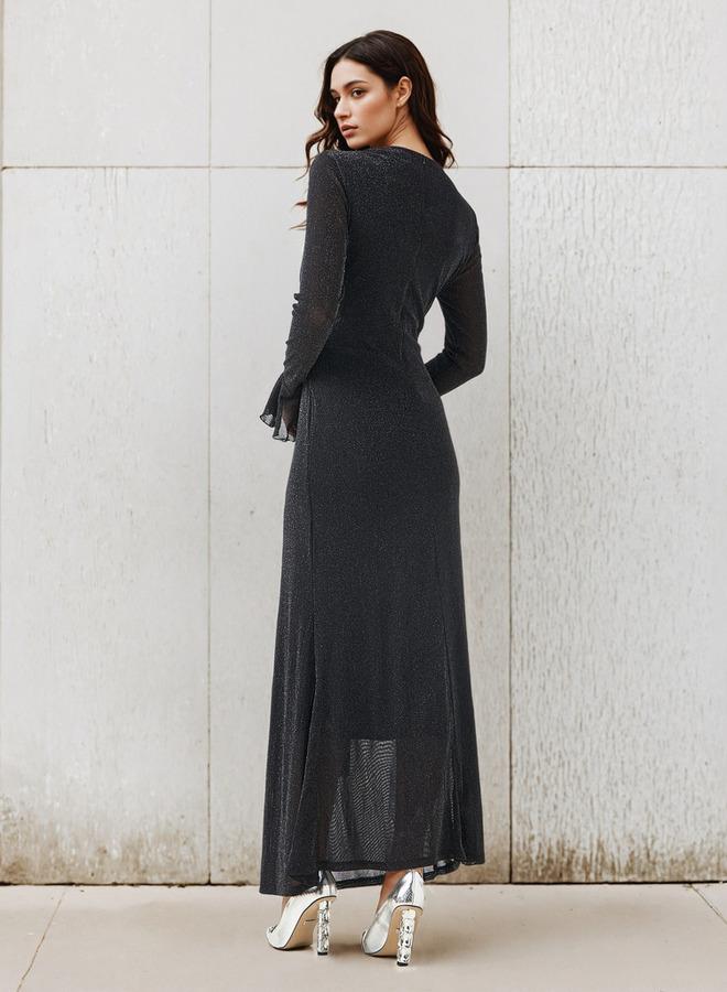 تواكستريمز فستان ماكسي بليند نايلون بلمسة لوركس وأكمام الجرس - Image 3