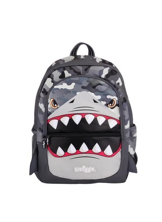 Gray fanged shark