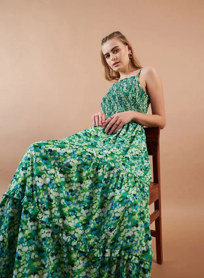 مرفوعة Women Fit and Flared Casual Ditsy Print Tiered Dress