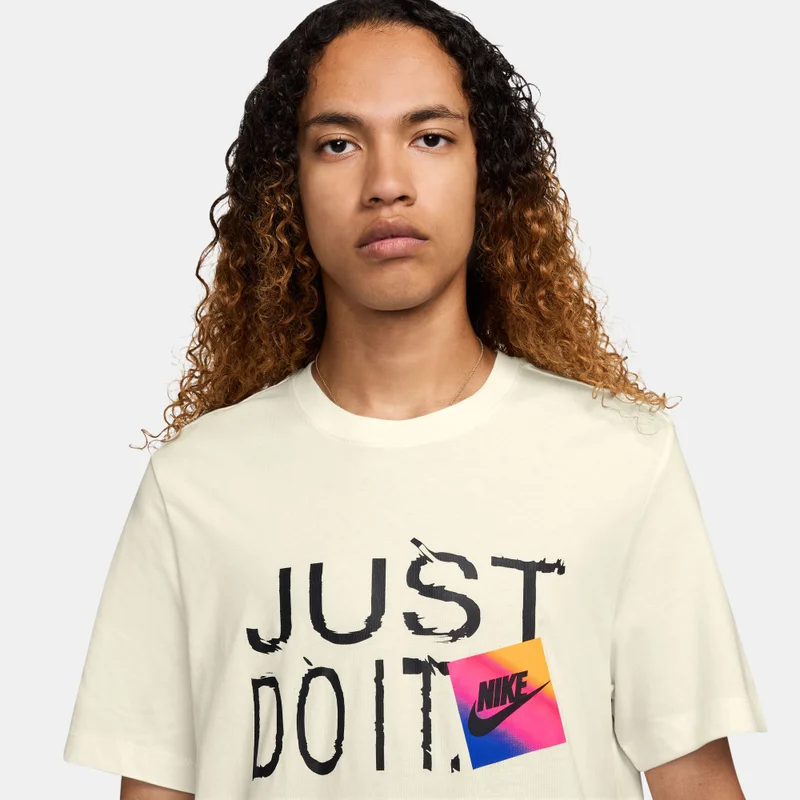 Nike Men's Sportswear T-Shirt