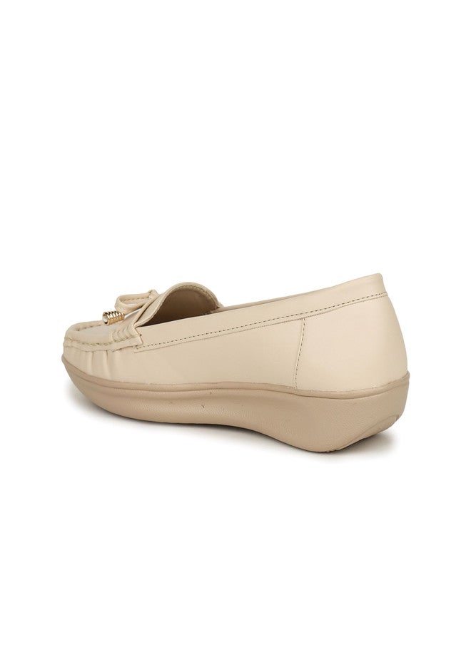 She Zone Cream Loafers for Women - Image 3