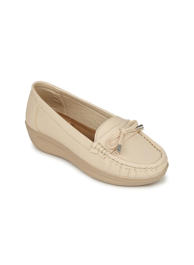 She Zone Cream Loafers for Women - Image 2