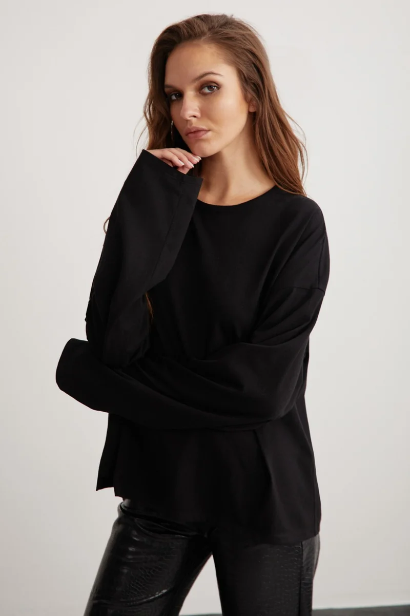 جريميلانج Basil Women's Cotton Crew Neck Oversize Fit Long Sleeve Black T-Shirt