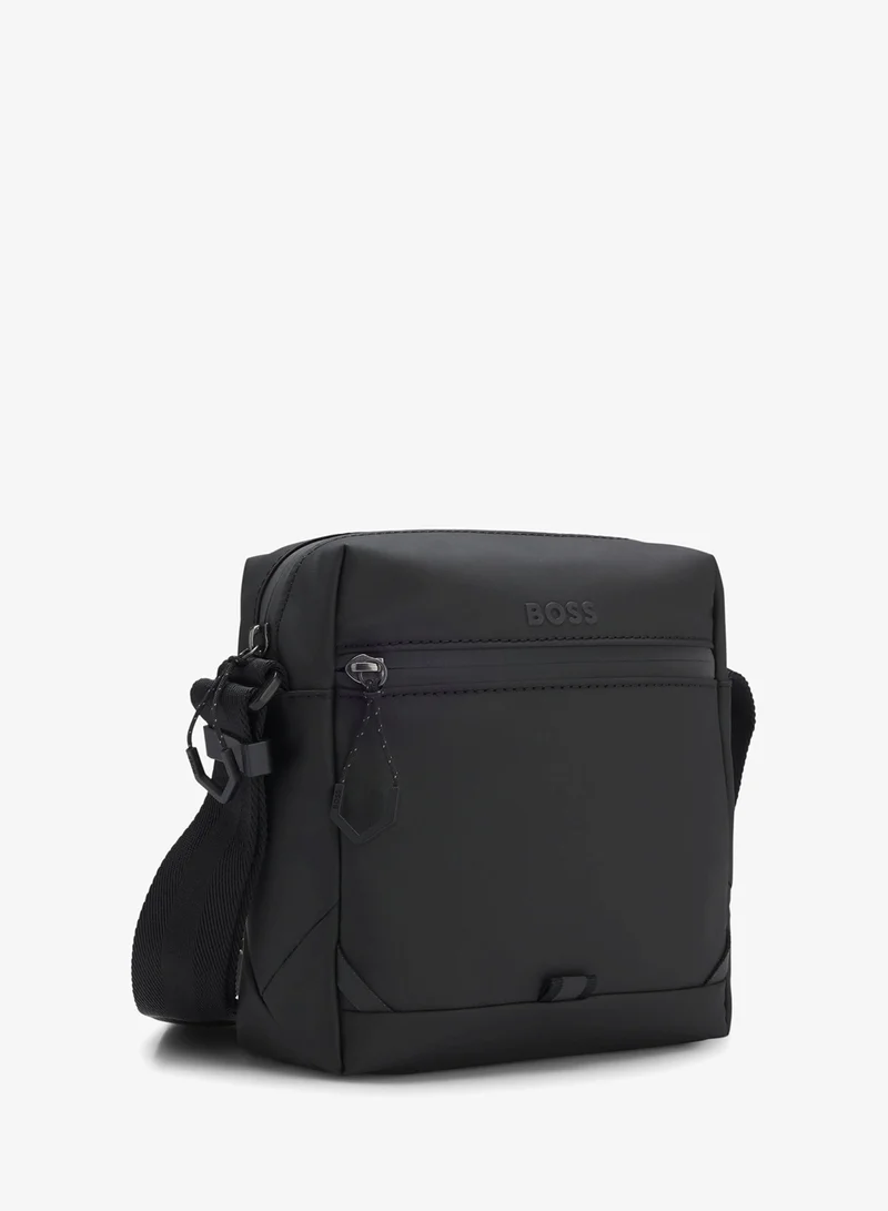 بوس حقيبة مراسل جلد صناعي بتفاصيل عاكسة