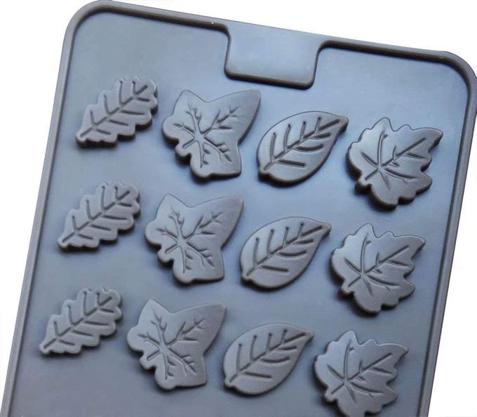 Mini Skater 2 PSC 24-cavity Leaf Shape Silicone Mold for Making Soap, Candle, Candy, Chocolate, and More (Leaf Shape Mold) - Image 1
