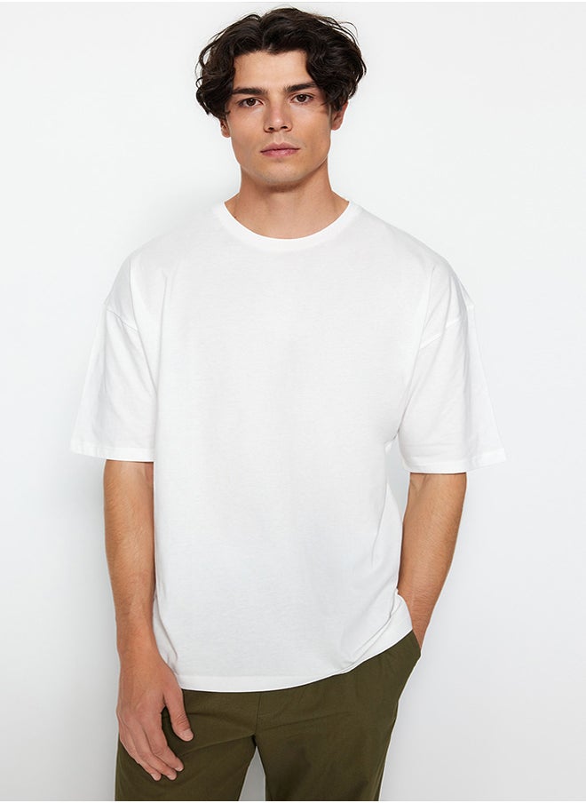 trendyol - Ecru Unisex Oversize/Wide-Fit Artistic Back Printed Knitted T-Shirt TMNSS23TS00151 - Image 1