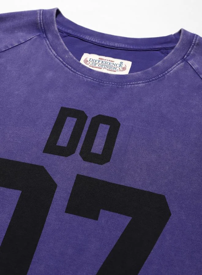 ديفيرينس أوف أوبينيون تيشيرت بأكمام راجلان وقصة واسعة مغسول للرجال