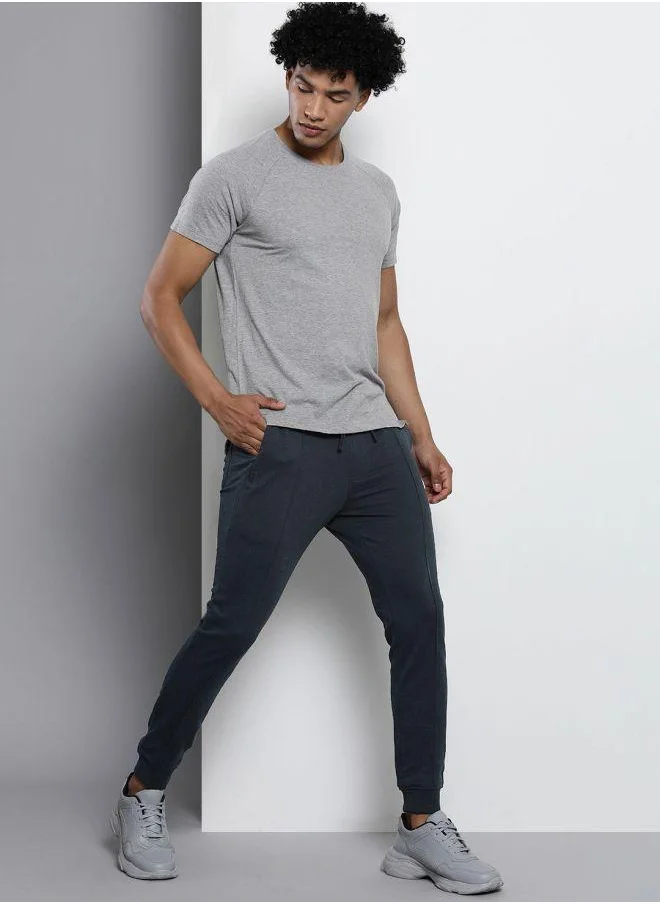 The Indian Garage Co Men Slim Fit Solid Mid-Rise Stretchable Knitted Jogger Trousers