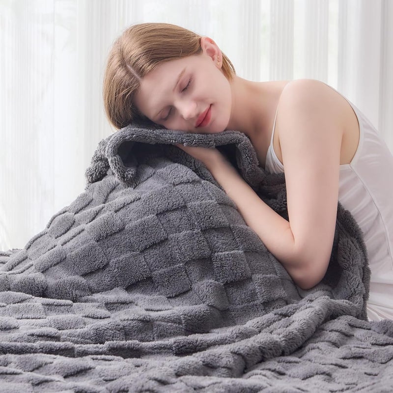 Wajade Fleece Throw Blanket, Fluffy Faux Fur Blanket for Bed Sofa Couch, Soft Cosy Warm Thick Blanket,Checkered Dark Grey 127x178 - Image 4