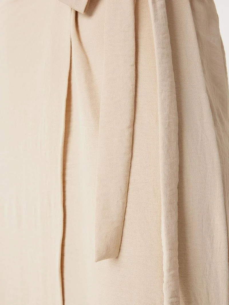 السعادة في إسطنبول ISTANBUL High Waist Wide Leg Crop Pants with Tie Detail