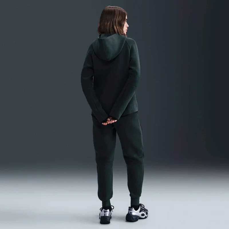 نايكي هودي سبورتسوير تيك فليس ويندرانر للنساء