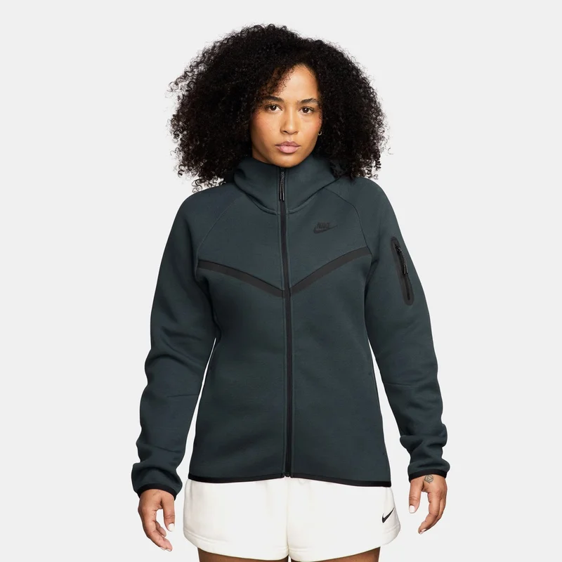 نايكي هودي سبورتسوير تيك فليس ويندرانر للنساء