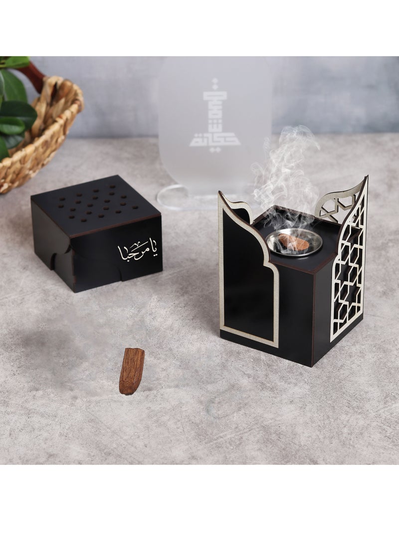 حكاية شمعة مبخره بخور  خشبيه بتصميم أنيق وجميل بزخرفة النجوم الجذابة محفور عليها عبارة يا مرحبا - Image 1