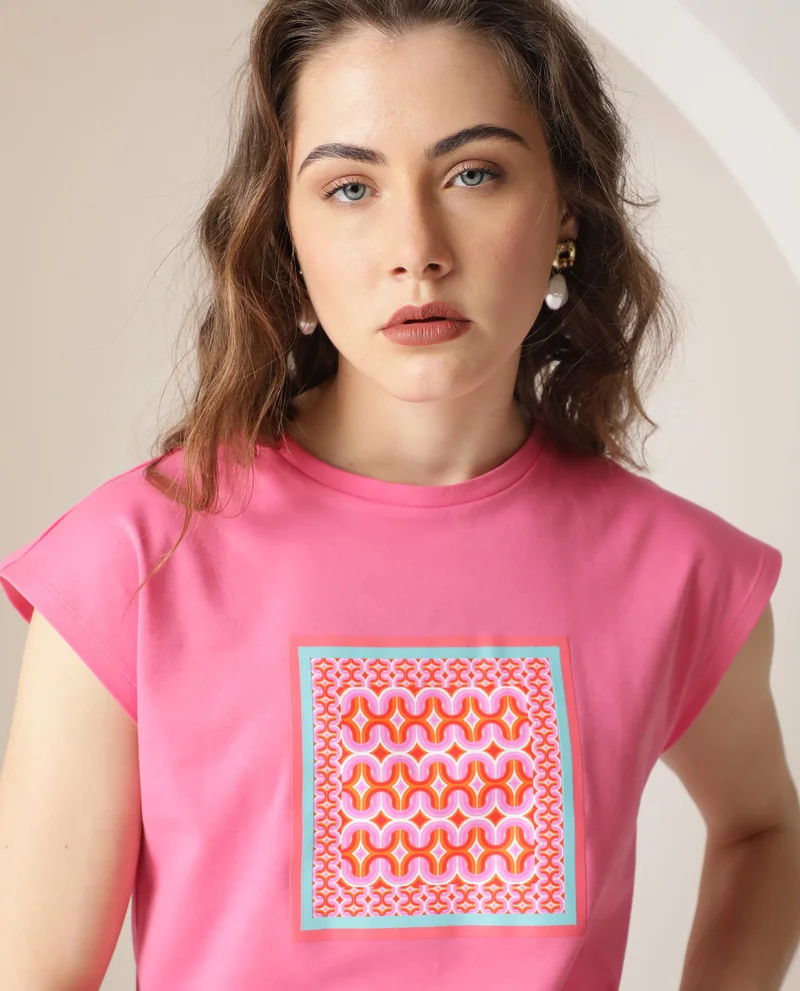 ريريزم Women's Trendsetter Boxy Drop Shoulder Tee