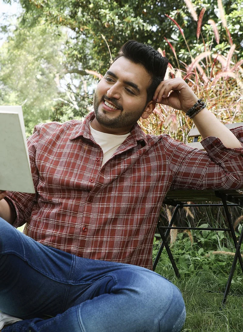 انستافاب بلس قميص رجالي Instafab Plus بني محمر بنقشة مربعات منسوجة للاستخدام الكاجوال