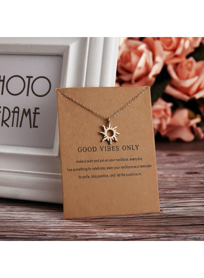 Lee Yon Creative Sun-shaped Pendant Necklace, 48 cm - Image 3