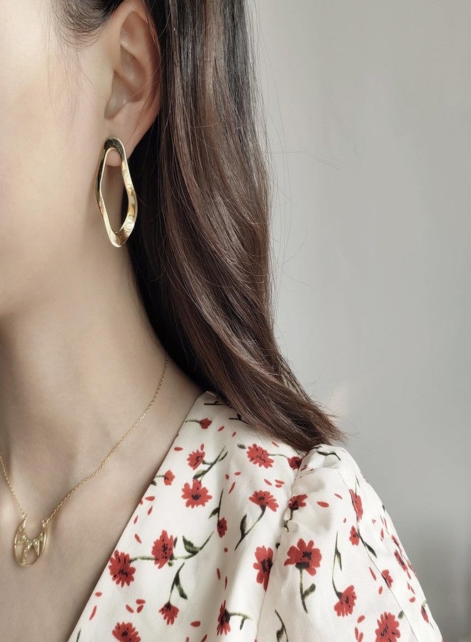 Aeoss Sculpted Wave Golden Hoop for Women and Girls Fashion | Party Earrings | Gift on any Occassion for women and Girls (Plain Gold) - Image 4