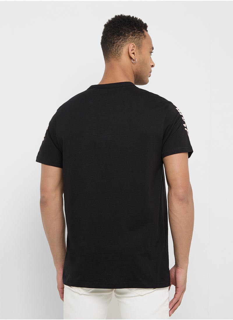 GUESS - Printed Crew Neck Short Sleeve T-Shirt - Image 1