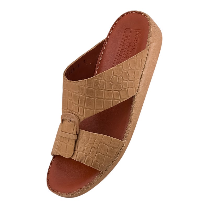 إيت صندل عربي يدوي الصنع للرجال من AET | شبشب رجالي خارجي | شبشب مفتوح من الأمام للاستخدام اليومي | جلد شامواه عربي أصلي مع إبزيم | تصميم جديد | نعل داخلي بلون بني فاتح | مريح وخفيف الوزن - Image 3