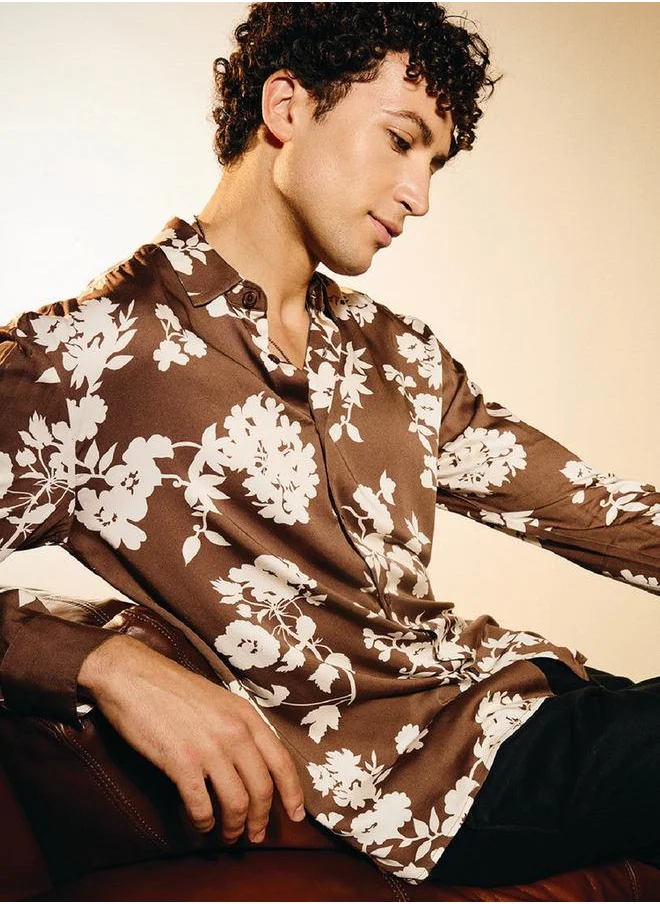 Iconic Iconic Regular Fit Floral Print Shirt with Collar and Long Sleeves