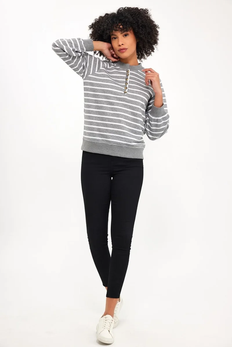 Alexander Gardi Buttoned Raglan Sleeve Sweatshirt (B23-00164)