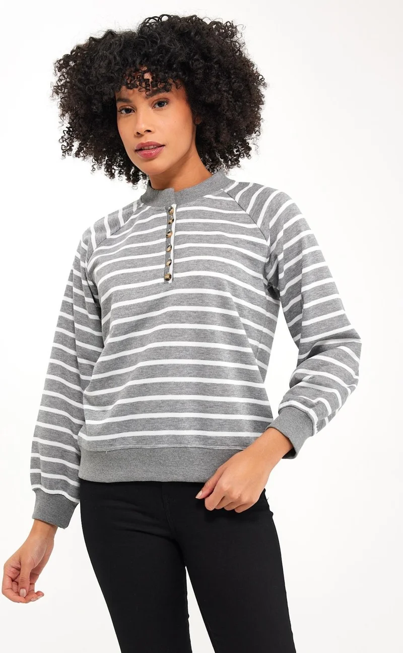 Alexander Gardi Buttoned Raglan Sleeve Sweatshirt (B23-00164)