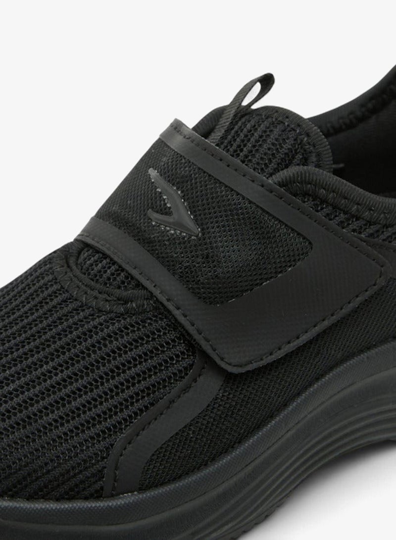 داش حذاء رياضي للأولاد بتفاصيل شعار وإغلاق بشريط لاصق - Image 4