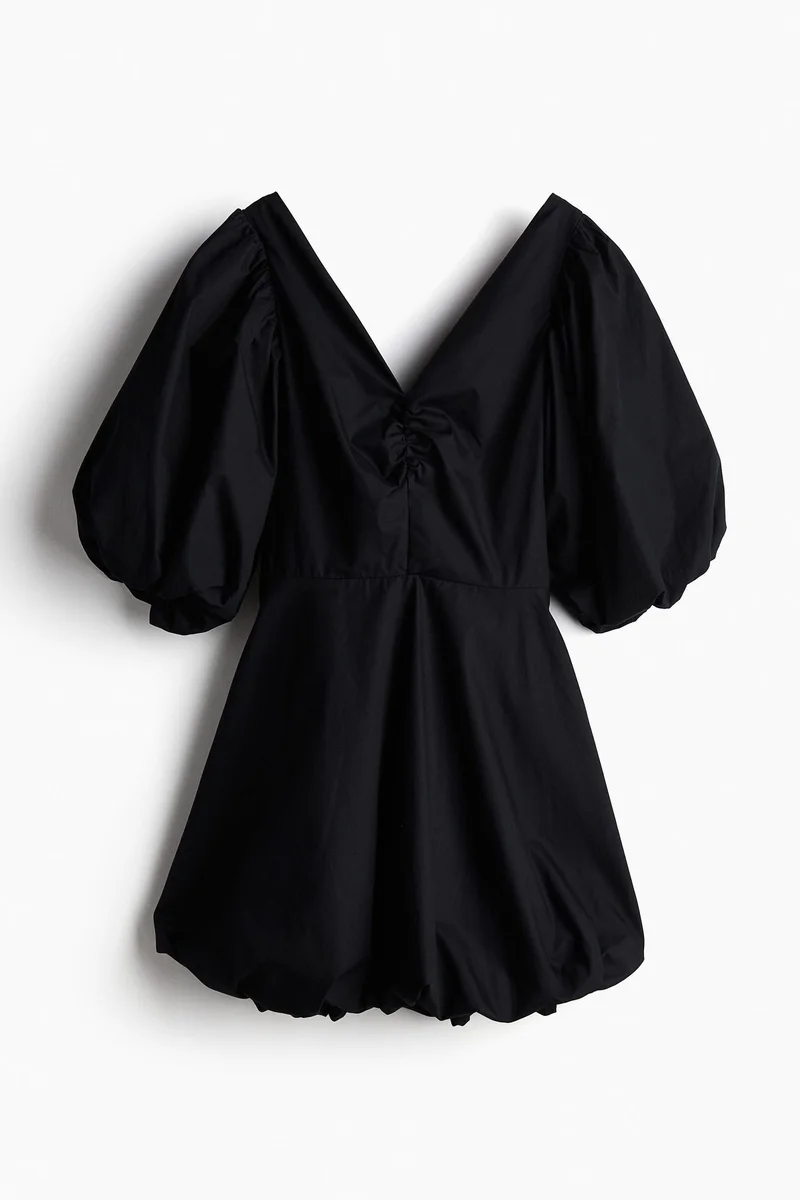 اتش اند ام فستان منفوخ بربطة من الخلف