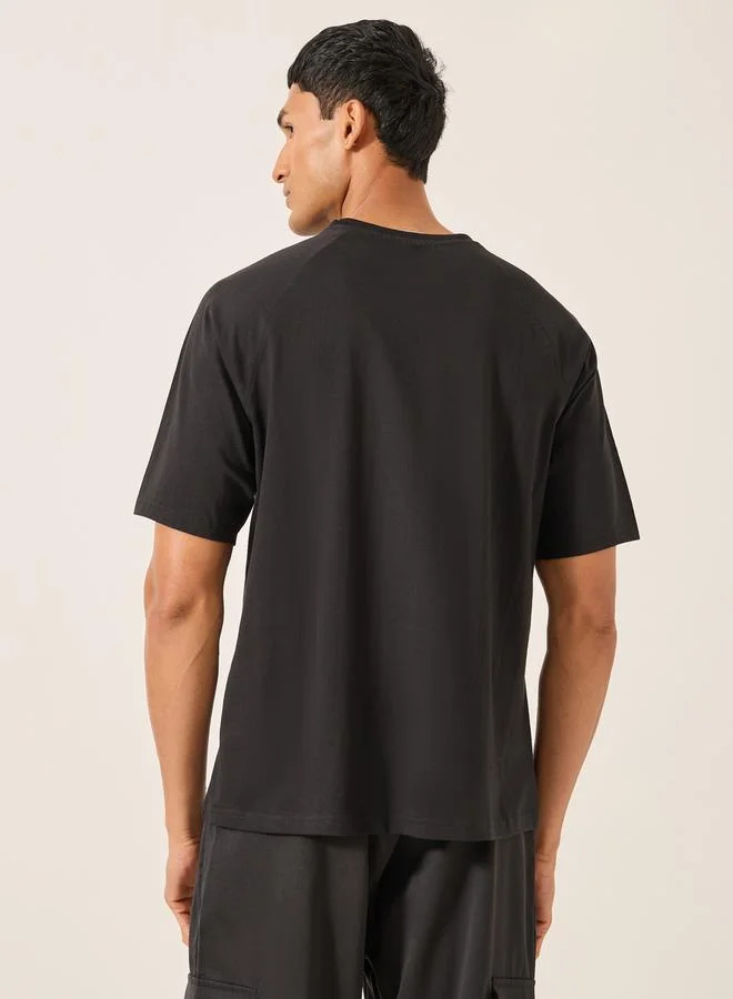 Styli Styli Oversized Minimal Crew Neck T-Shirt