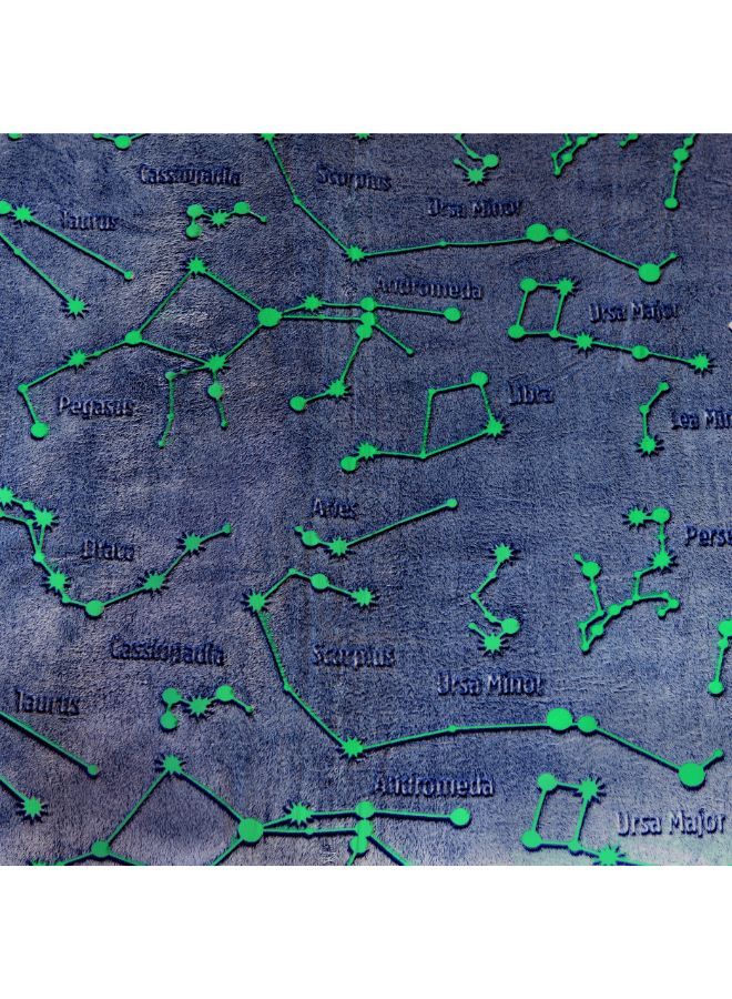 Kanguru Polyester Hoodie Wearable Blanket - Constellations - Glow in the Dark 95×95 cm - Image 2